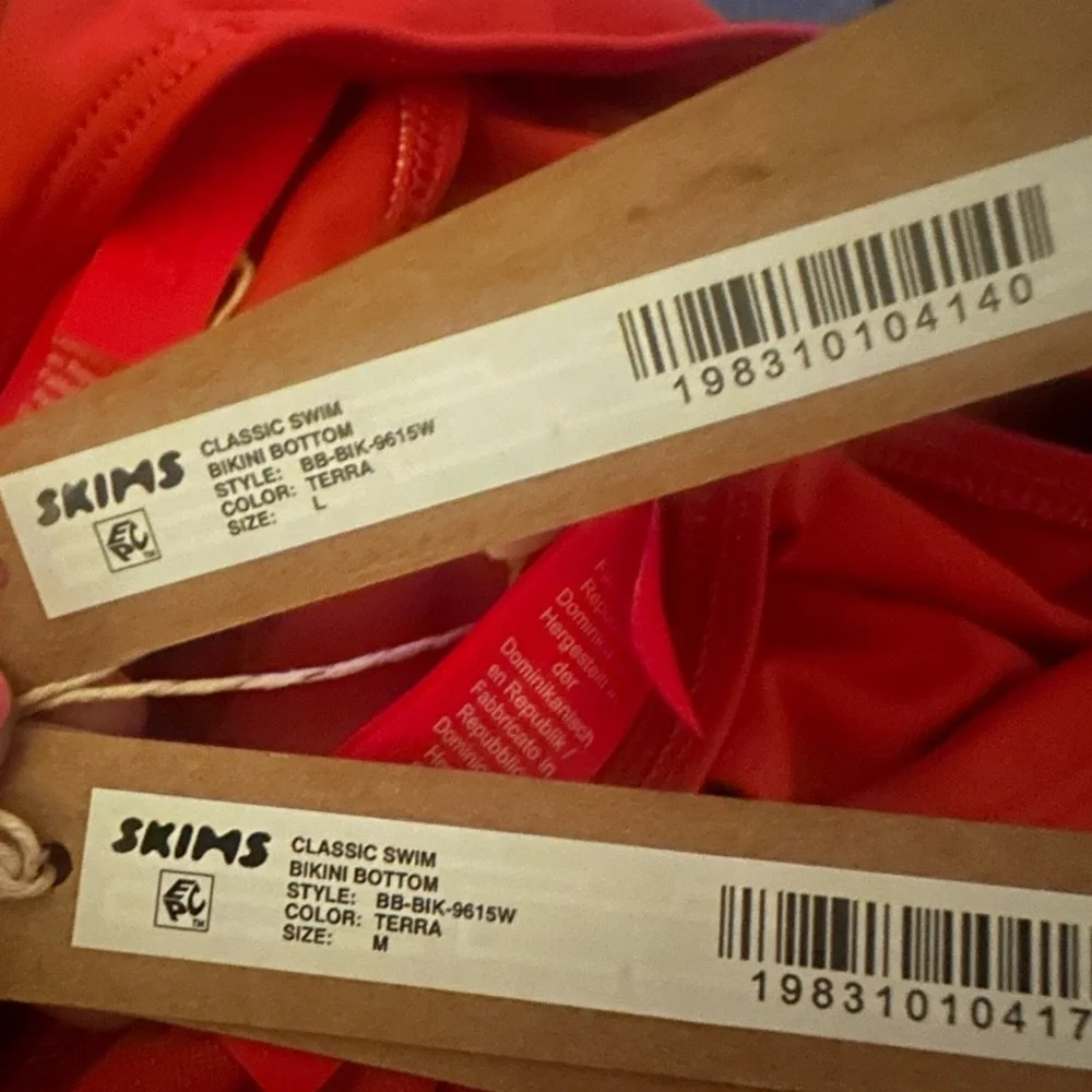 Sw25. Skims TERRA classic swim bikini bottom nwt ❤️‍🔥